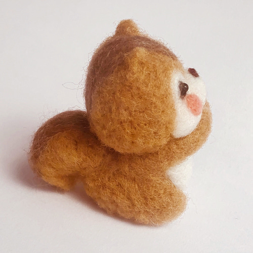 作家 りす 羊毛フェルト ぬいぐるみ 受注作成】りすくん 羊毛フェルト 羊毛フェルト koyorino 通販 7324119