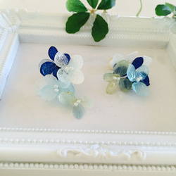 【Creema限定】繡球花耳環Plenty of Hydrangea Flower Series 3【Blue Gradatio 第4張的照片