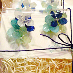 【Creema限定】繡球花耳環Plenty of Hydrangea Flower Series 3【Blue Gradatio 第5張的照片