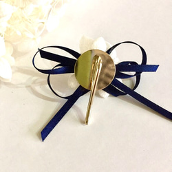 小馬鉤繡球花和絲帶 第3張的照片