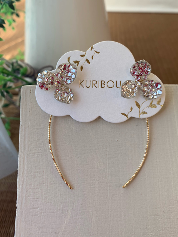 施華洛世奇和保留的繡球花耳環 第5張的照片