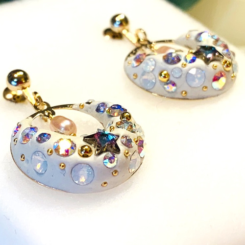 【SWAROVSKI】クリスタルボディジュエリー★国内発関税込 Originally ドロップピアス, クリスタル・パール, ホワイト