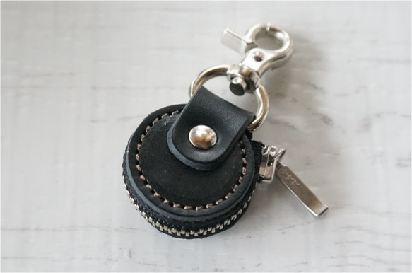 丸（黒）×カブセ（黒）×ステッチ（茶）★コインケース★電子マネーも入ります★（牛革製）全50色 1枚目の画像