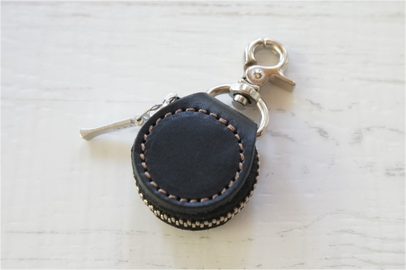 丸（黒）×カブセ（黒）×ステッチ（茶）★コインケース★電子マネーも入ります★（牛革製）全50色 2枚目の画像