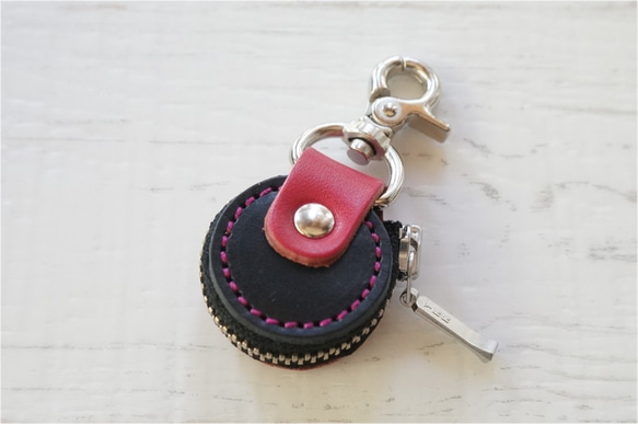 丸（黒）×カブセ（ビビットピンク） ★コインケース★電子マネーも入ります★（牛革製）全50色 1枚目の画像