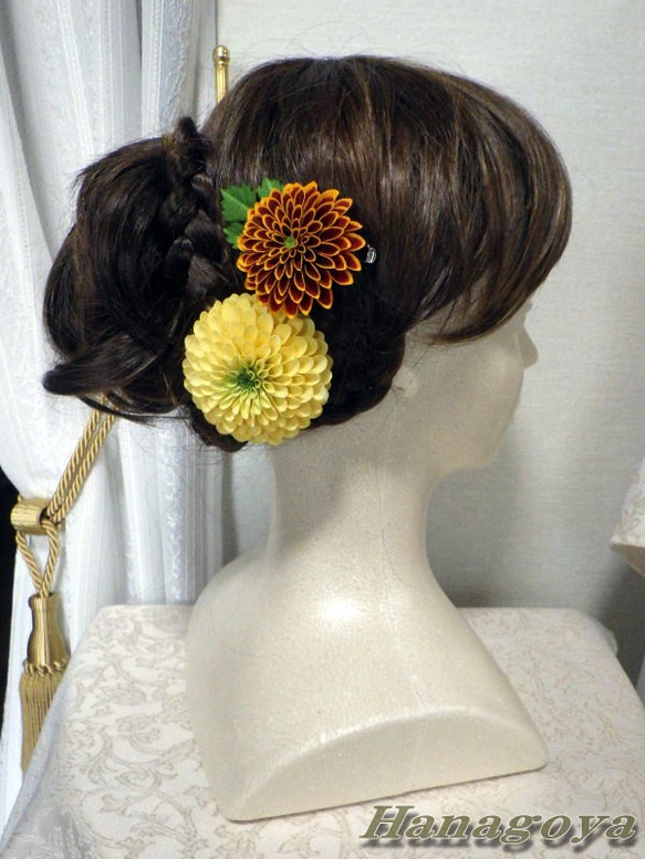 組み合わせ色々～ミニポんぽん菊のコサージュ＆髪飾り（イエロー＆ボルドー） 3枚目の画像