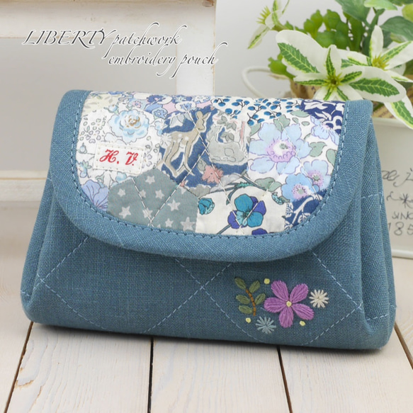 刺繍とリバティパッチワーク☆アコーディオンポーチ「スモークブルー 