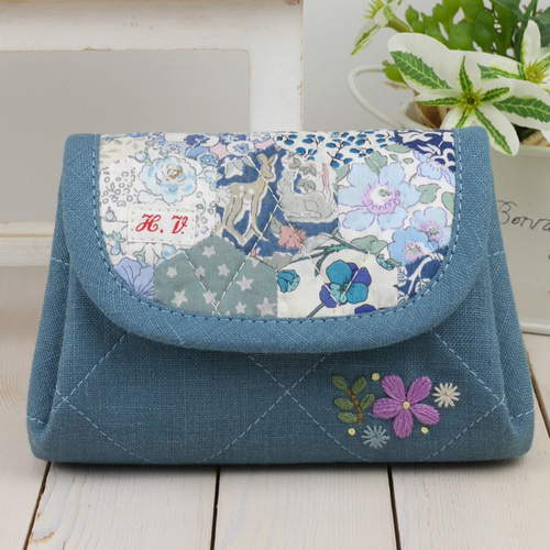 刺繍とリバティパッチワーク☆アコーディオンポーチ「スモークブルー  