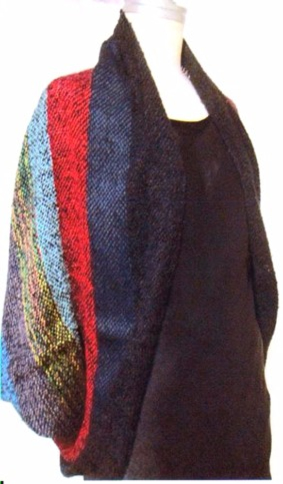 シルクのボレロ風手織りストール 2枚目の画像