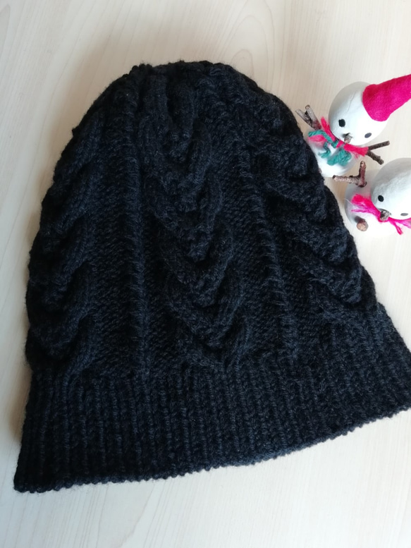 ニット帽（黒、ケーブル模様B）毛100％ 2枚目の画像