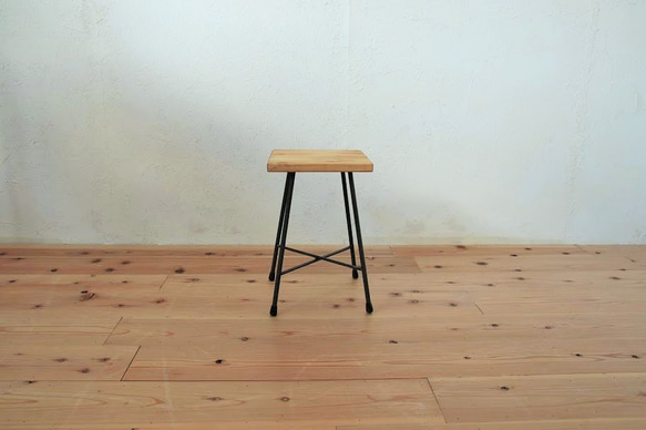 【送料無料】【PINE】MULTI STOOL LOW-SIKAKU-/スツール/パイン材/アイアン 2枚目の画像