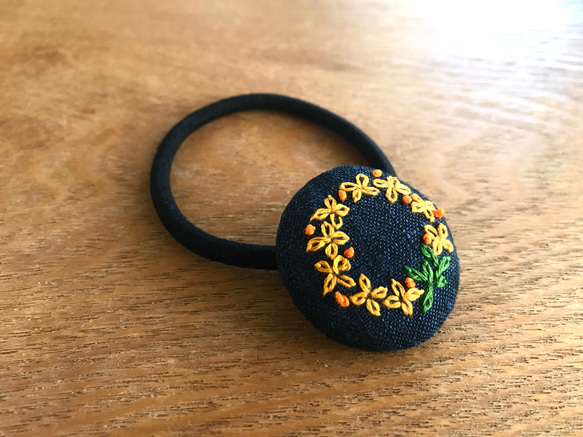 再販：金木犀リース_刺繍ヘアゴム_麻紺 2枚目の画像