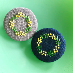 再販:mimosaリース_刺繍ブローチ_麻 4枚目の画像