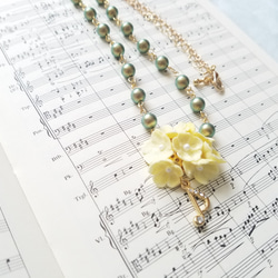 [訂製]八仙花（小花）和音符施華珍珠項鍊 第1張的照片