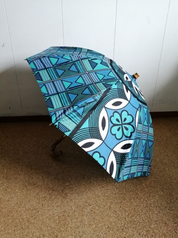 アフリカン日傘　ブルーライトブルー 2枚目の画像
