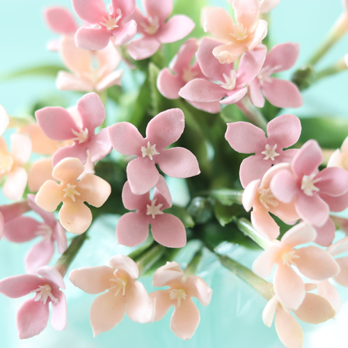 枯れない溢れない くすみピンクの小花ウォーターアレンジ アート