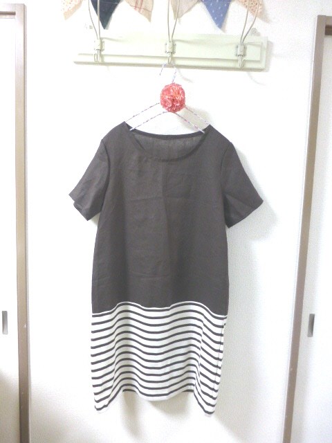 茶色リネン100％生地xボーダーニット生地切り替えワンピース