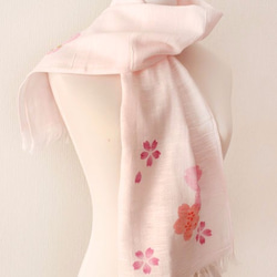 桜の型染めタオルマフラー♪ピンク 1枚目の画像