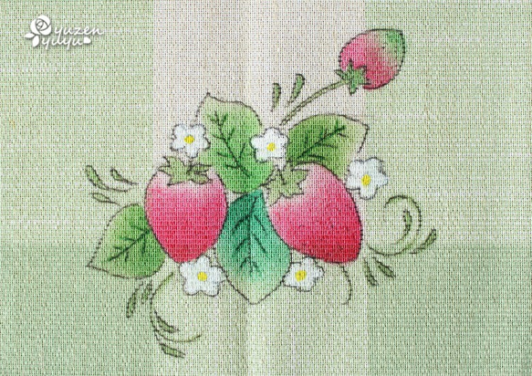 イチゴの手描きカフェカーテン 2枚目の画像