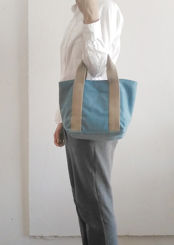 【SALE】鮮やかなブルーのミニトートバッグ(帆布・ヴィンテージ風加工) 5枚目の画像