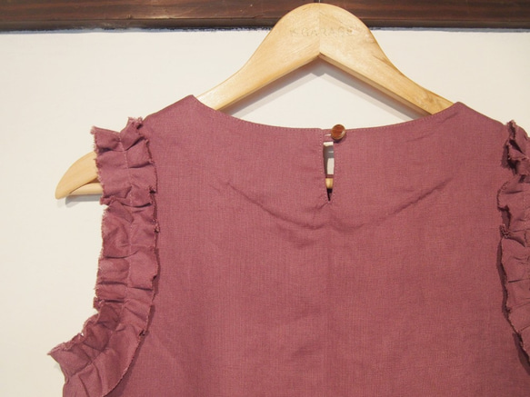 玫瑰粉色亞麻褶邊無袖設置連衣裙 第3張的照片