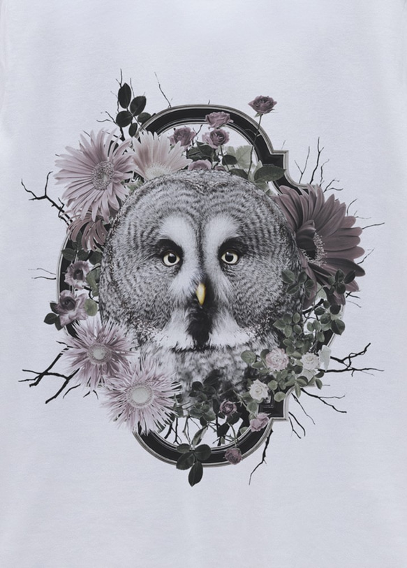 ronronGreatGrayOwl Tee　Flower Frame（ホワイト） / R037-T-WH 2枚目の画像