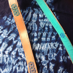 革のお財布ショルダーポーチ（麻の葉刺繍） 4枚目の画像