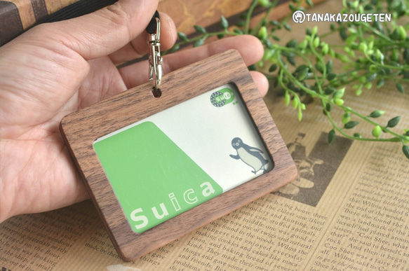 木製『首から提げる社員証ケース』横向きアクリル窓（クレジットサイズ） 2枚目の画像