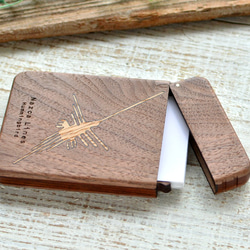 木製名刺入れ【ナスカの地上絵/ハチドリ】ウォールナット 3枚目の画像