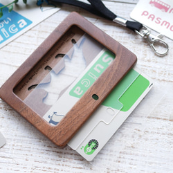 木製『社員証ケース』横向きアクリル窓【歩く猫】 4枚目の画像