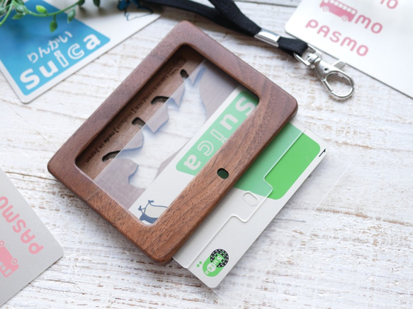 木製『社員証ケース』横向きアクリル窓【歩く猫】 4枚目の画像