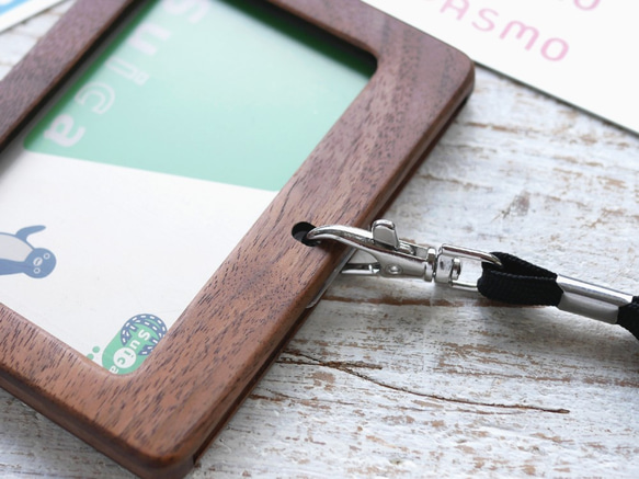 木製『社員証ケース』横向きアクリル窓【歩く猫】 5枚目の画像