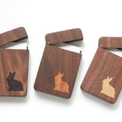 木製名片夾“兔子” 第1張的照片