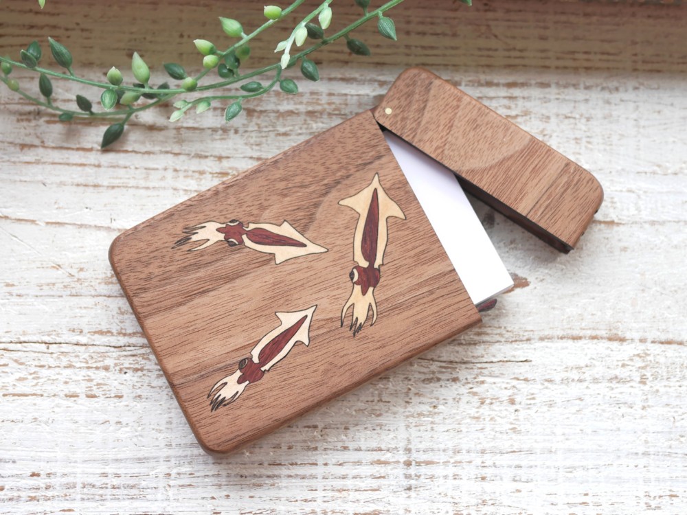 木製名刺入れ『ホタルイカ』ウォールナット