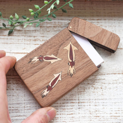 木質名片夾「螢火魷」胡桃木 第2張的照片