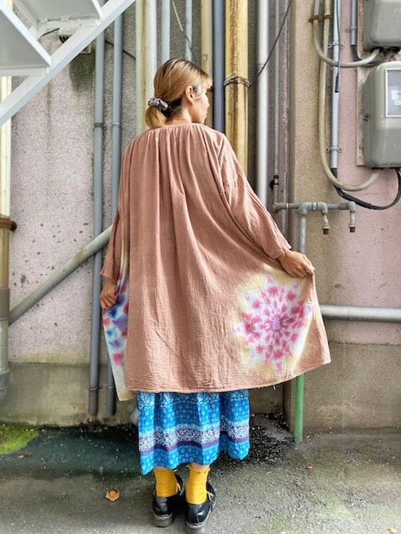 ひまわり様専用☆タイダイ染め　前開きワンピース　ゆったりデザイン　優しい樺茶色に美しい幻想的な大曼荼羅 HD14-90 5枚目の画像