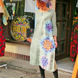紮染紮染曼陀羅超級受歡迎的新長袖連衣裙♪植被染成美麗的曼陀羅風格三重曼荼羅HD11-26 第1張的照片