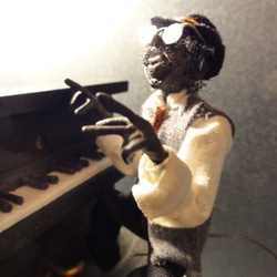 jazz・・・バランス人形　ヤジロベー 　piano 03 1枚目の画像