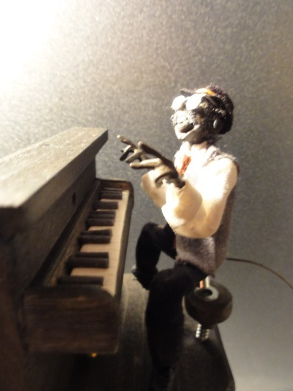 jazz・・・バランス人形　ヤジロベー 　piano 03 3枚目の画像