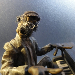jazz・・・バランス人形　ヤジロベー 　piano 0２ 3枚目の画像