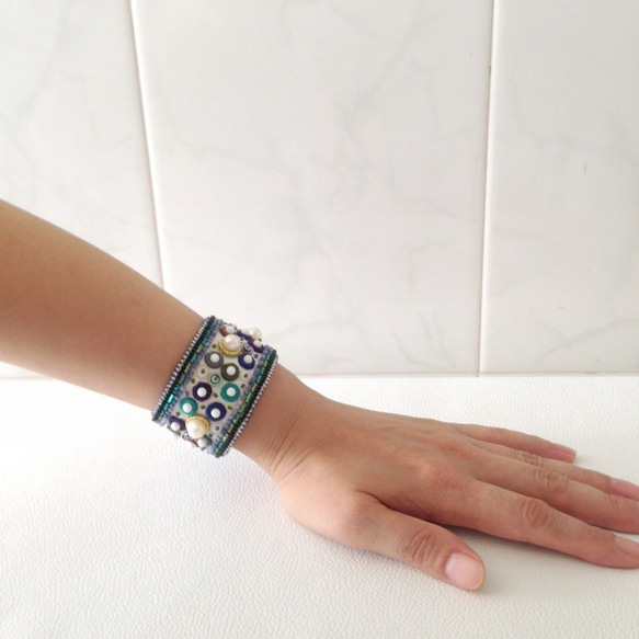 【beads embroidery】 blue dot simple bracelet 第6張的照片