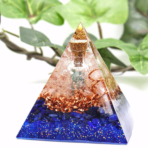 振ると音がなる♪ピラミッド型Ⅱ 小瓶入りオルゴナイト