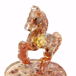 馬型 カーネリアン＆瑪瑙 オルゴナイト 置物 財運をもたらす馬モチーフ 2枚目の画像