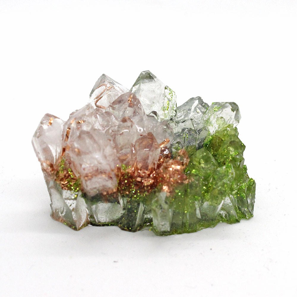 オルゴナイト   クラスター 水晶クラスター型オルゴナイト ペリドット＆エメラルド 其他擺飾 毘殊