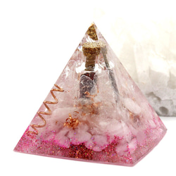 振ると音がなる♪ピラミッド型Ⅱ 小瓶入りオルゴナイト ローズクォーツ 3枚目の画像