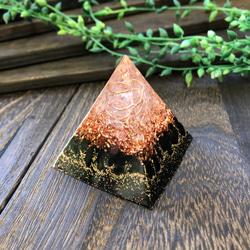 [最強の破魔の石] ピラミッド型Ⅱ オルゴナイト 黒水晶 モリオン 4枚目の画像
