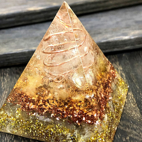 ピラミッド型Ⅱ オルゴナイト シトリン＆ルチルクォーツ その他置物 毘