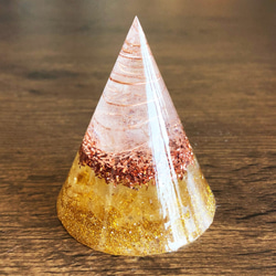 [幸運を引き寄せる] 円錐型 オルゴナイト シトリン 1枚目の画像