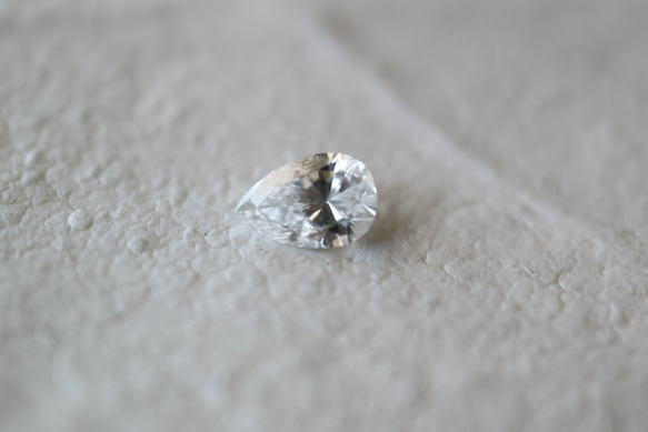ペアシェープダイヤモンド指輪 2枚目の画像
