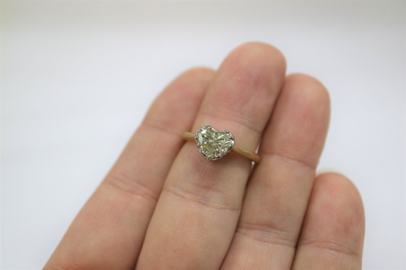 １カラット以上のハートシェープダイヤモンド指輪 9枚目の画像